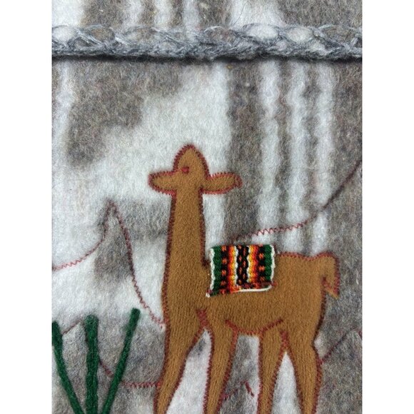 Unique Handcrafted Alpaca Wool Felt Purse Embroidered Llama & Mountain Scene - Picture 5 of 9